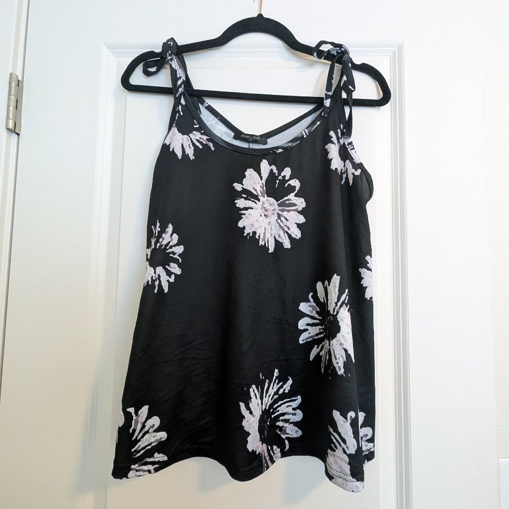 Flowy floral tank top
